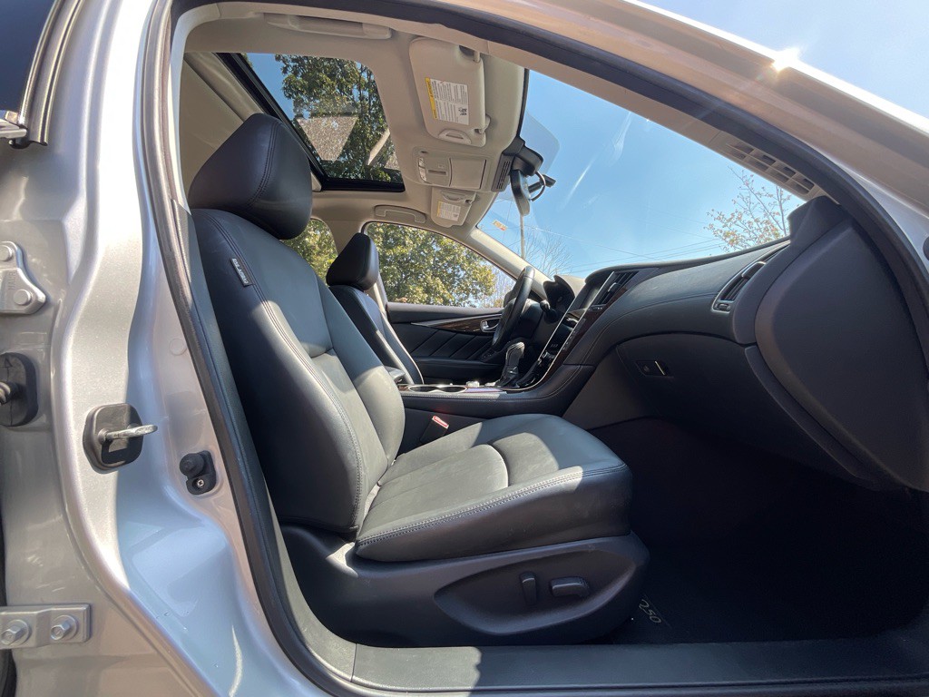 2018 INFINITI Q50 Image 16