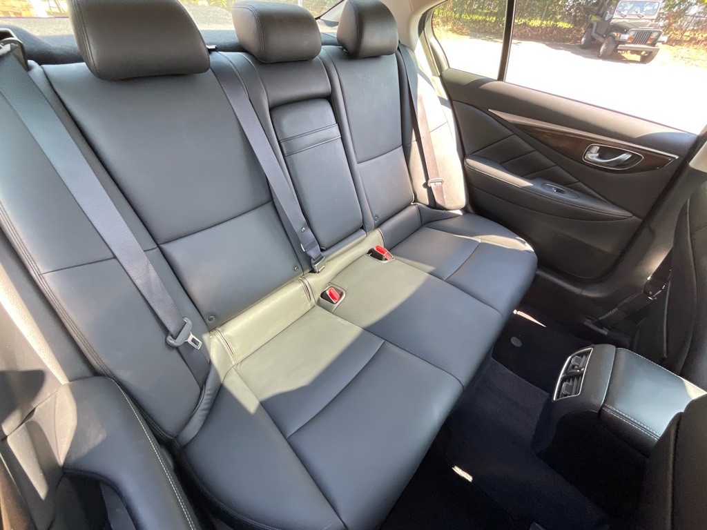 2018 INFINITI Q50 Image 32