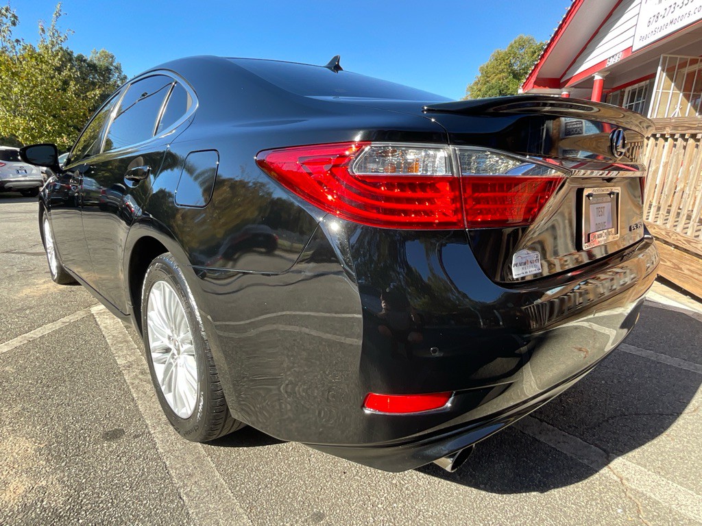 2014 Lexus ES Image 7