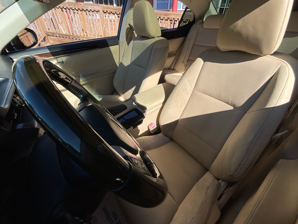 2014 Lexus ES Image 13
