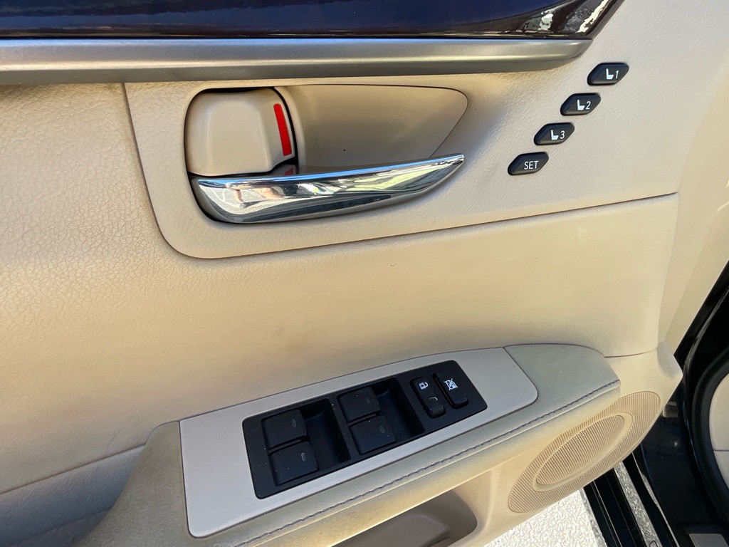 2014 Lexus ES Image 39