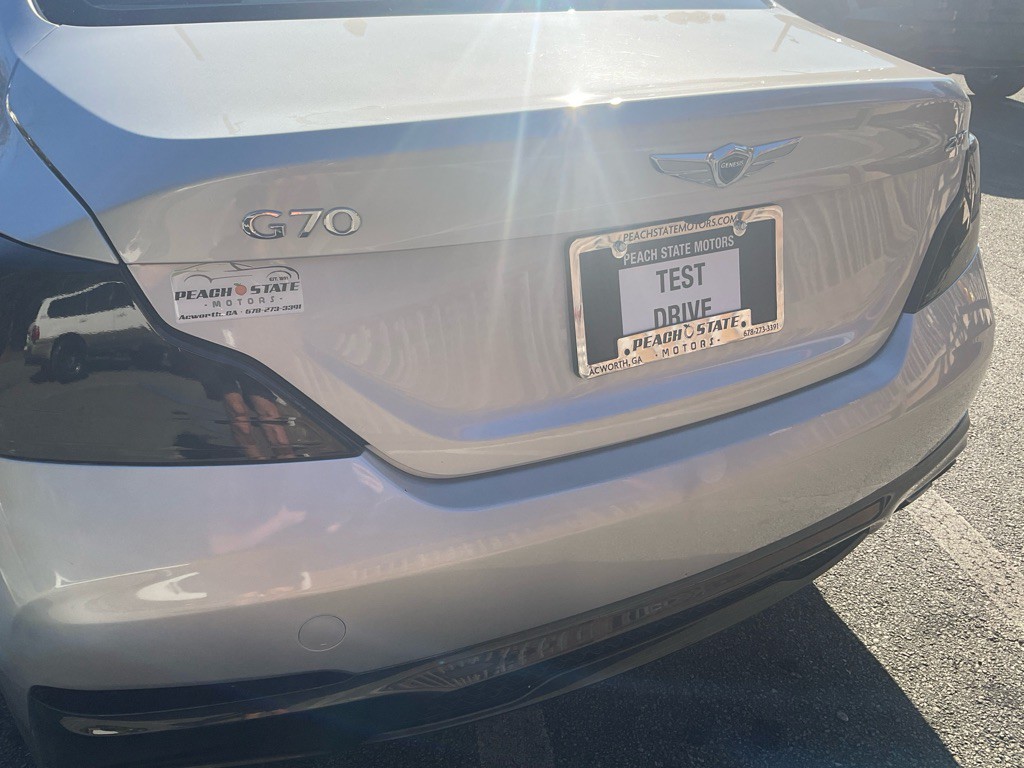 2019 Genesis G70 Image 9
