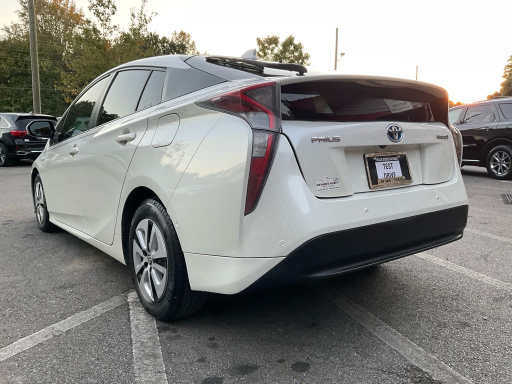 2017 Toyota Prius Image 7