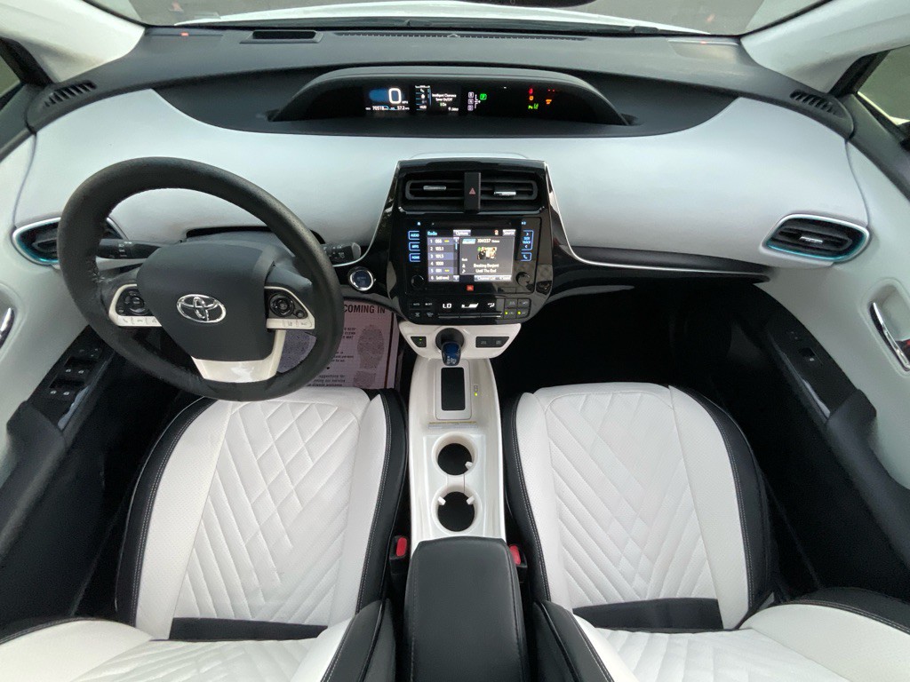 2017 Toyota Prius Image 21
