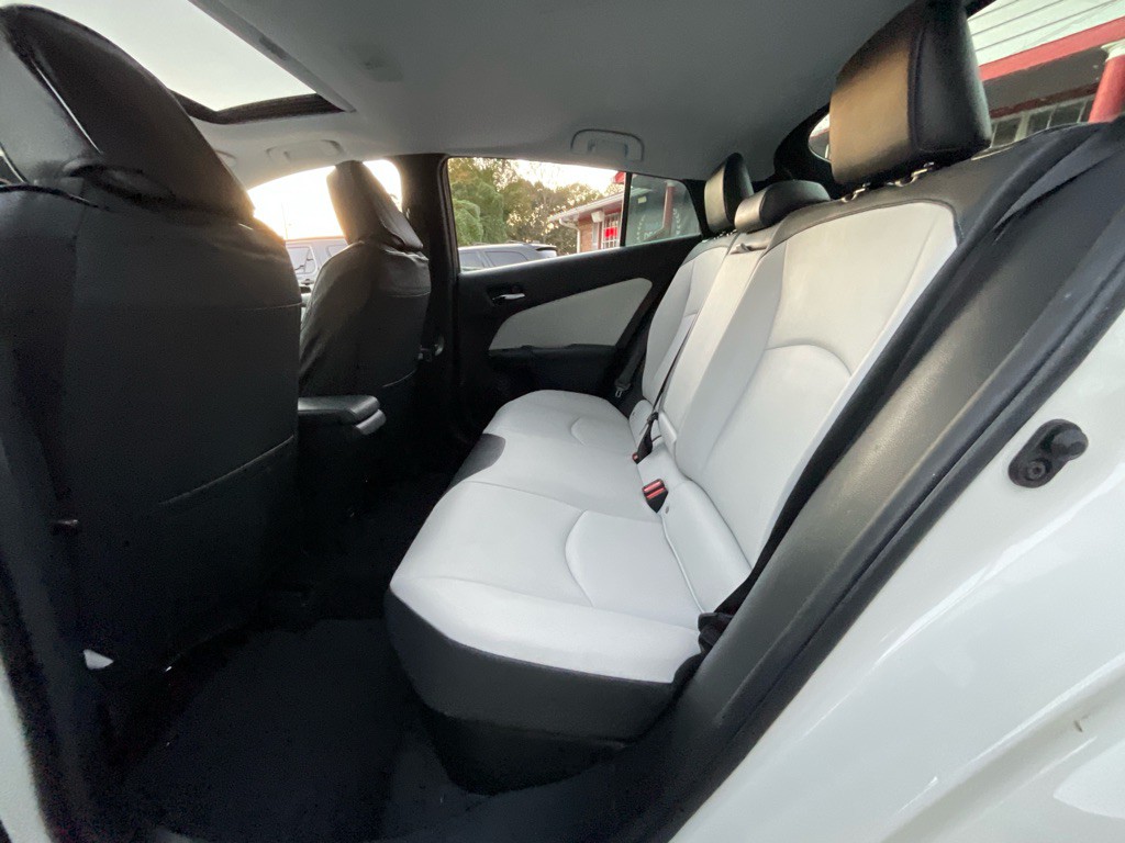 2017 Toyota Prius Image 29
