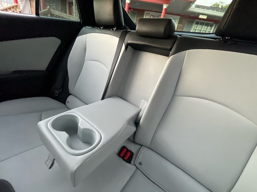 2017 Toyota Prius Image 35