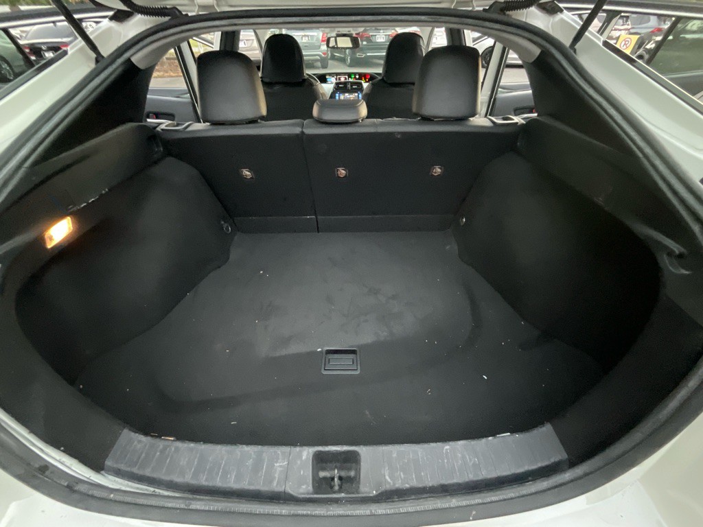 2017 Toyota Prius Image 39