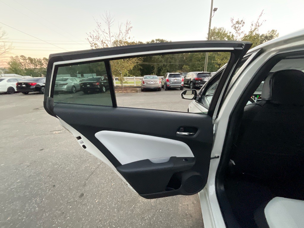 2017 Toyota Prius Image 44