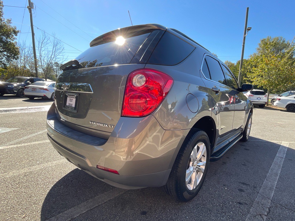 2011 Chevrolet Equinox Image 4