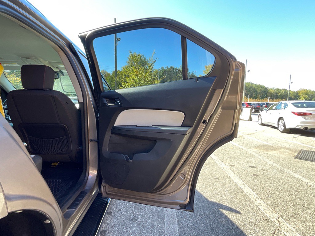 2011 Chevrolet Equinox Image 38
