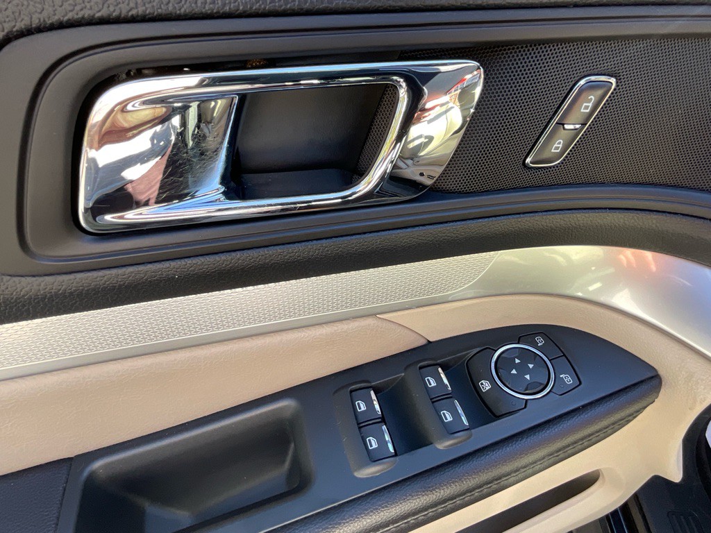 2018 Ford Explorer Image 40