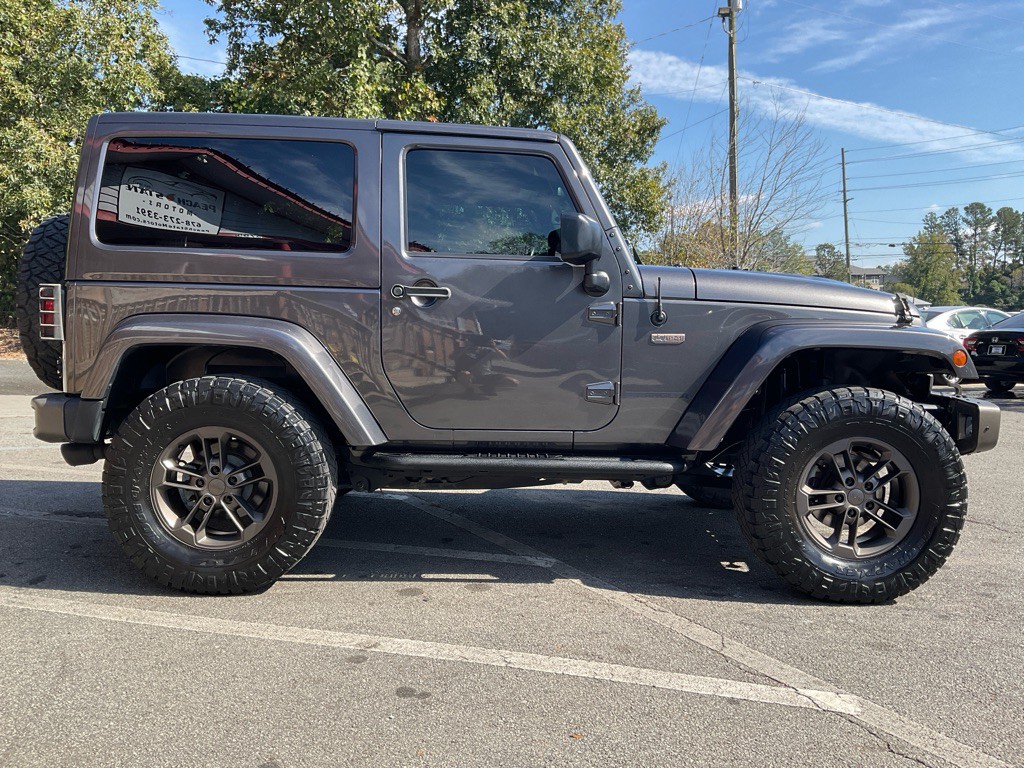 2017 Jeep Wrangler Image 4
