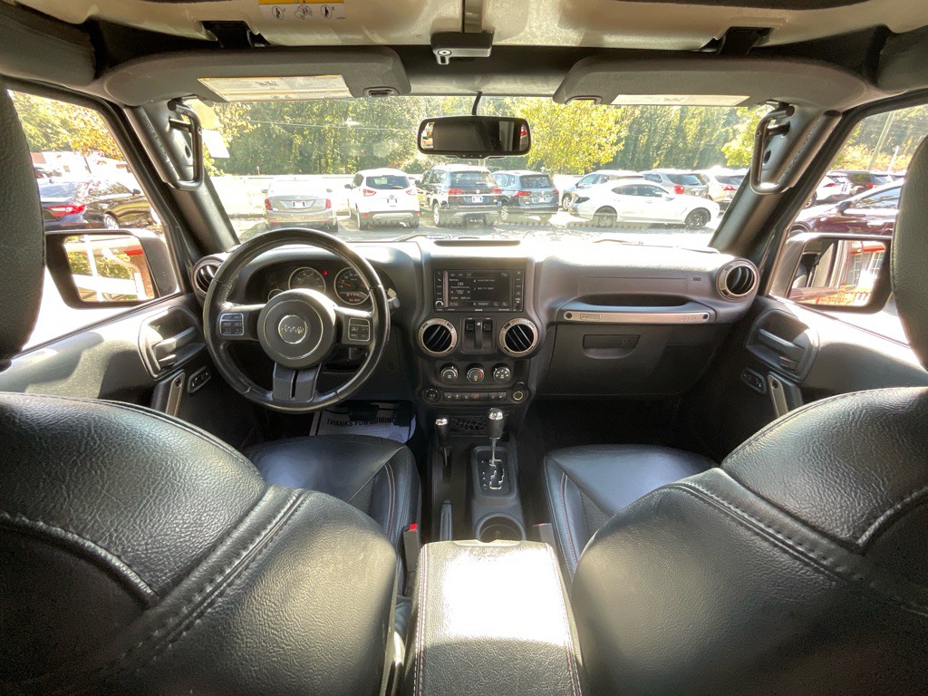 2017 Jeep Wrangler Image 17