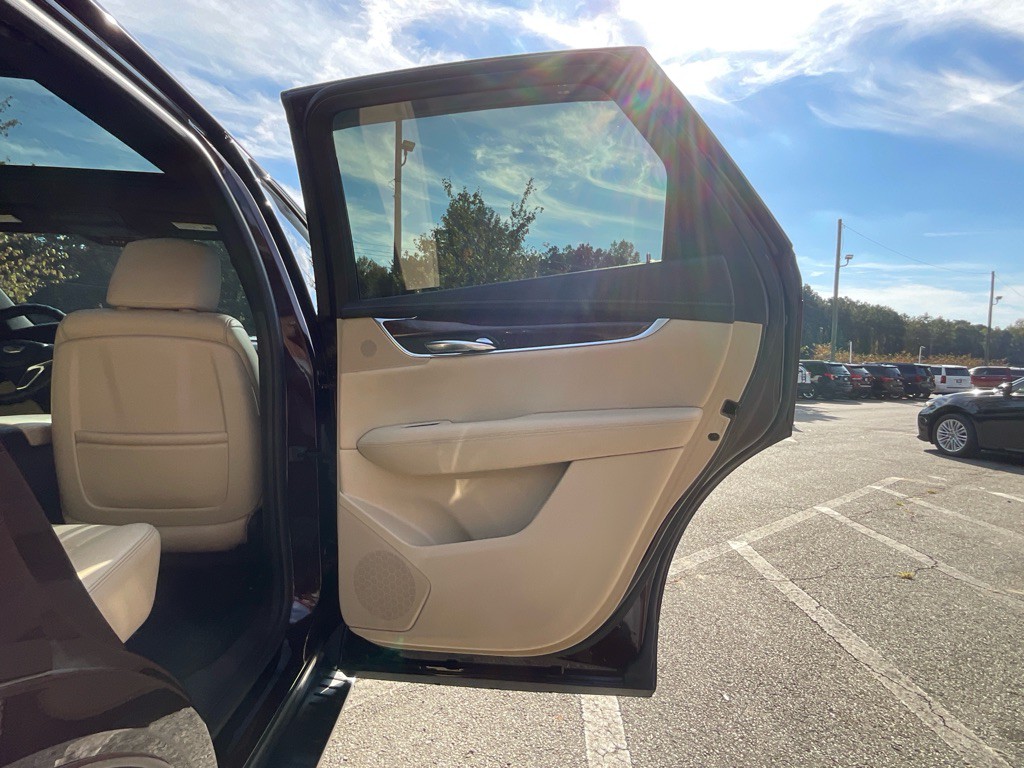 2017 Cadillac XT5 Image 46