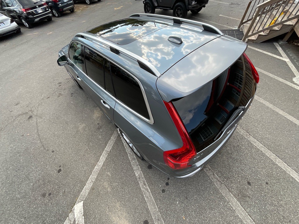 2018 Volvo XC90 Image 11
