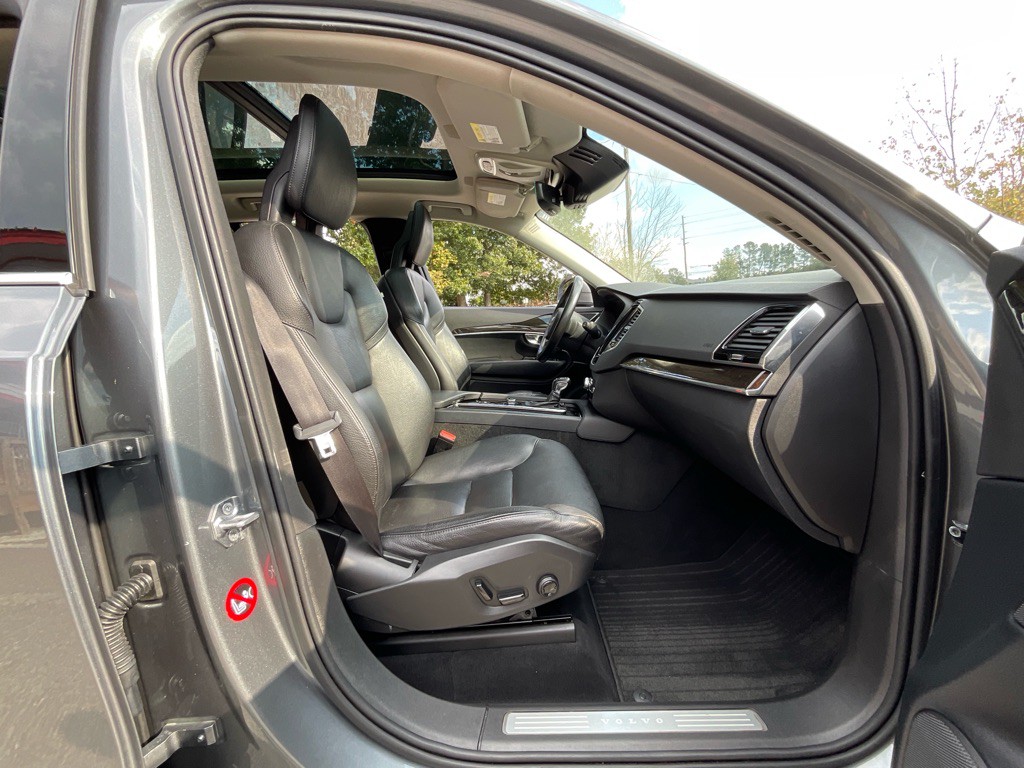 2018 Volvo XC90 Image 17