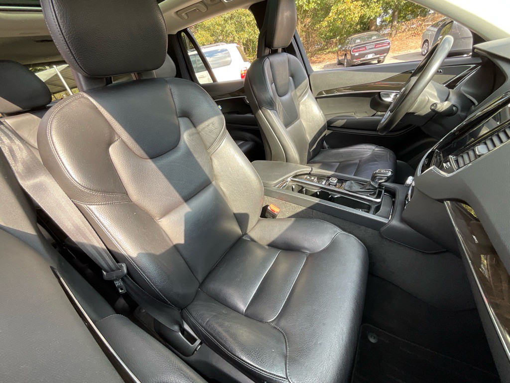 2018 Volvo XC90 Image 19