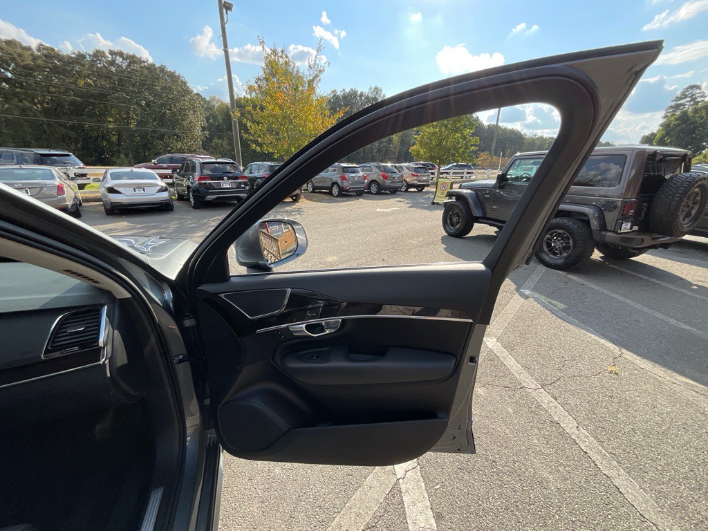 2018 Volvo XC90 Image 48