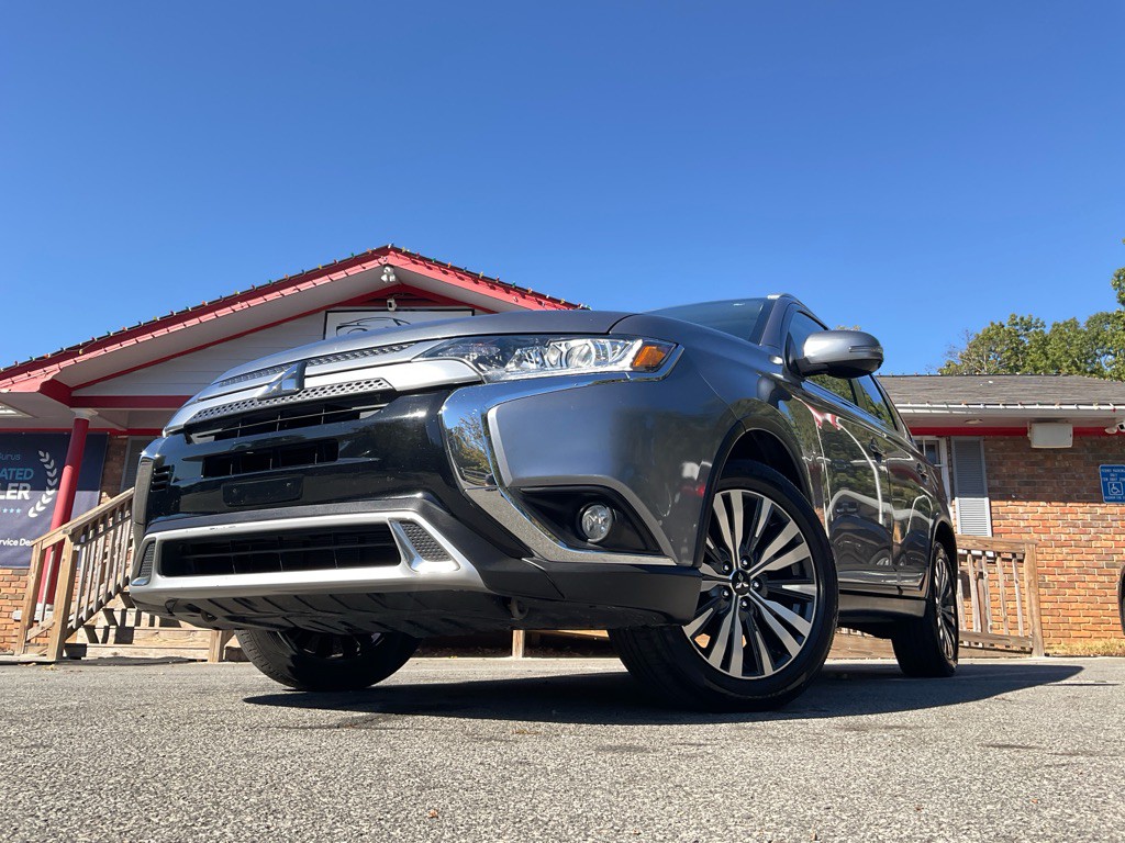 2020 Mitsubishi Outlander Image 47