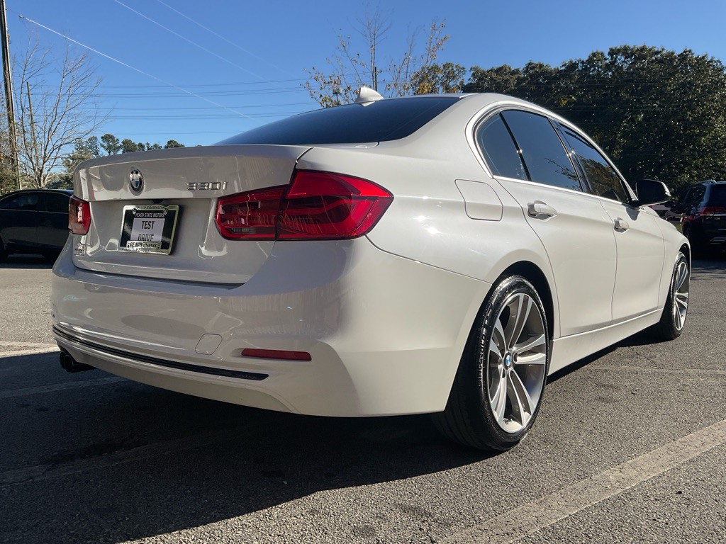 2018 BMW 3 Series Image 5