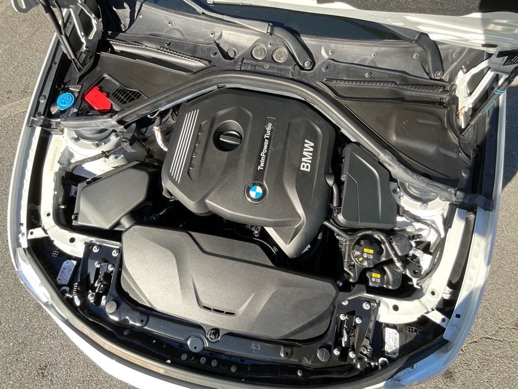 2018 BMW 3 Series Image 12