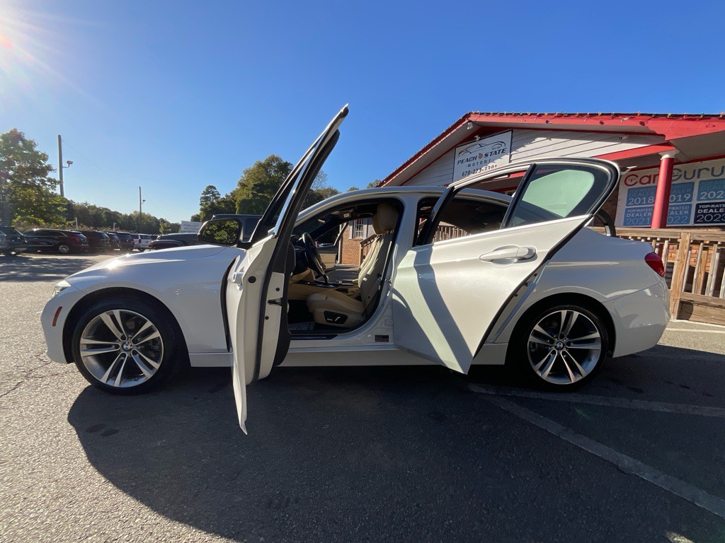 2018 BMW 3 Series Image 37