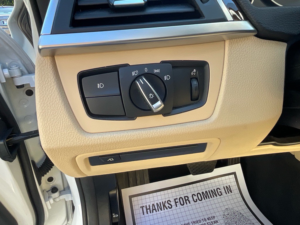 2018 BMW 3 Series Image 41