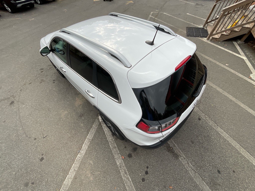 2019 Jeep Cherokee Image 11
