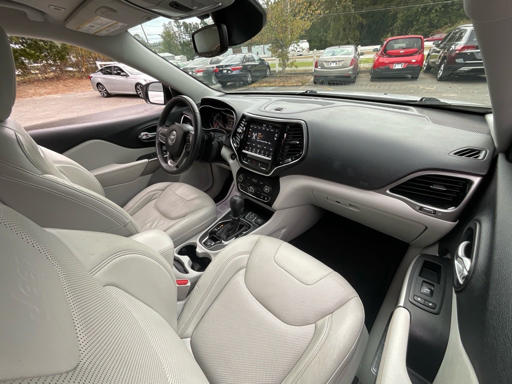 2019 Jeep Cherokee Image 18