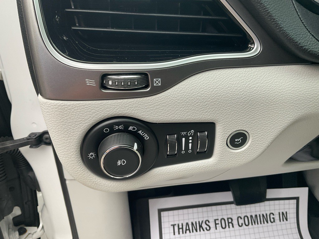 2019 Jeep Cherokee Image 43