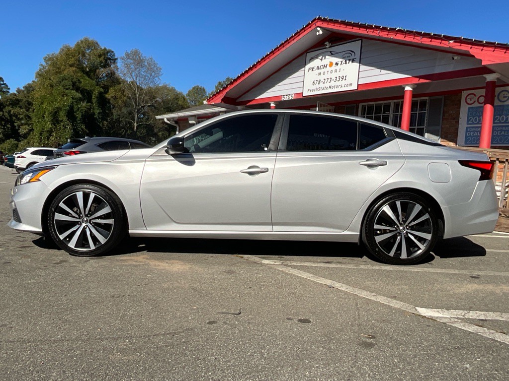2019 Nissan Altima Image 8