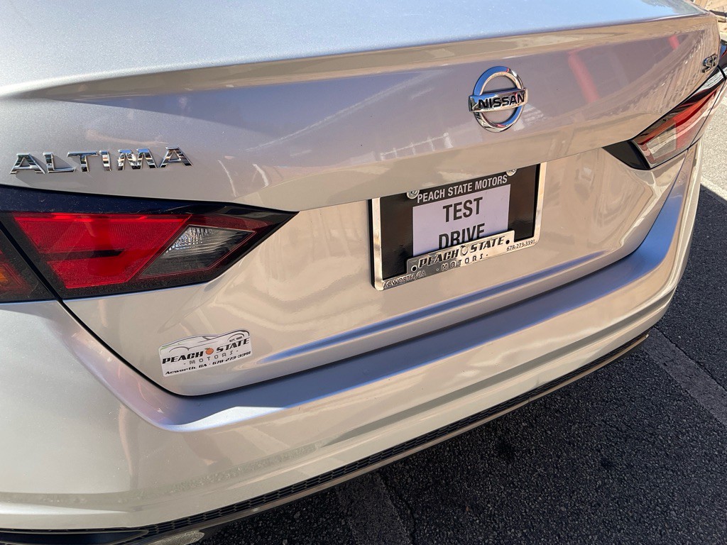 2019 Nissan Altima Image 9