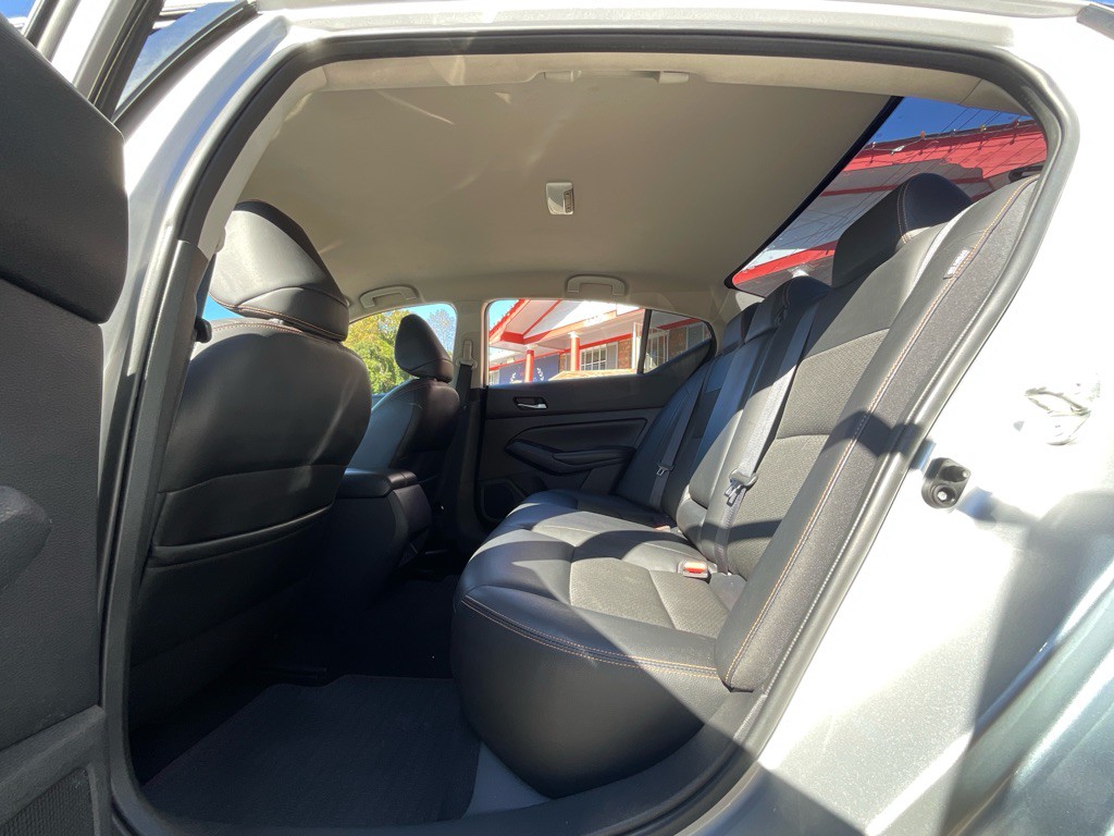 2019 Nissan Altima Image 26