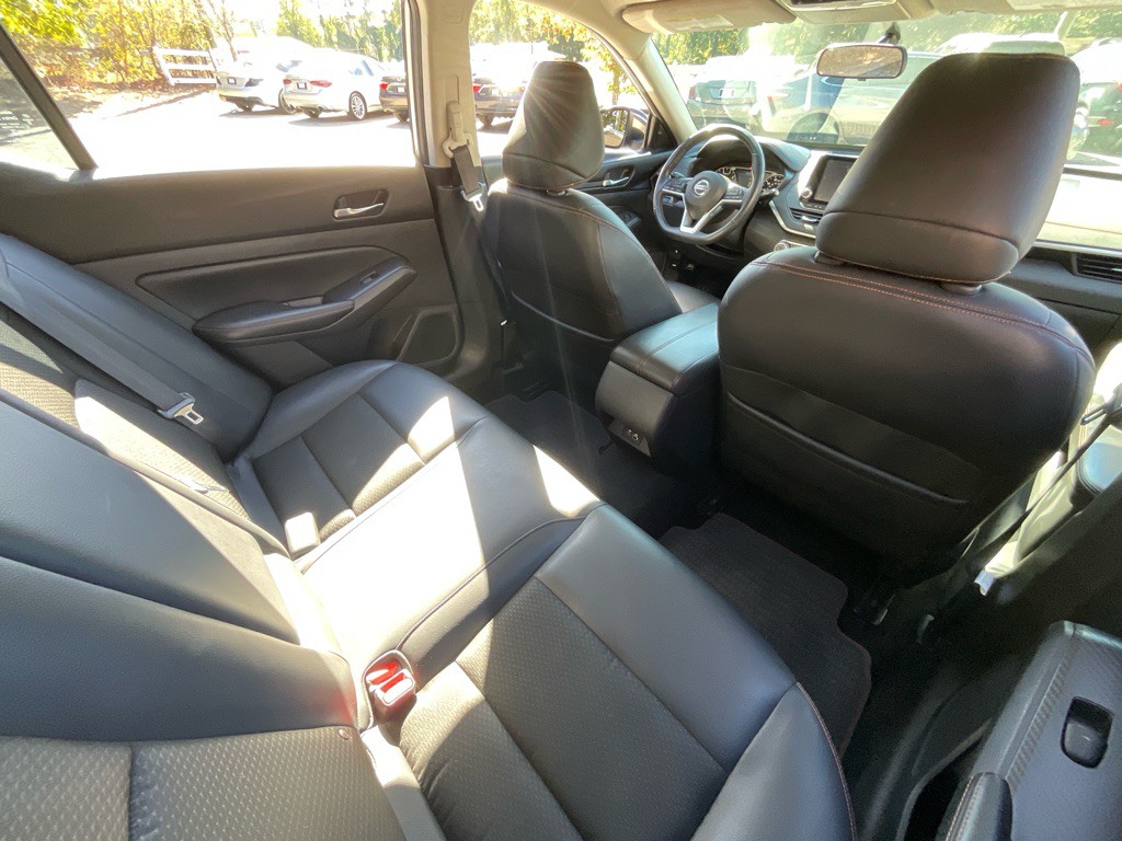 2019 Nissan Altima Image 30