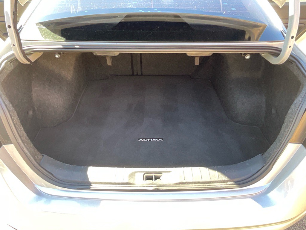 2019 Nissan Altima Image 35