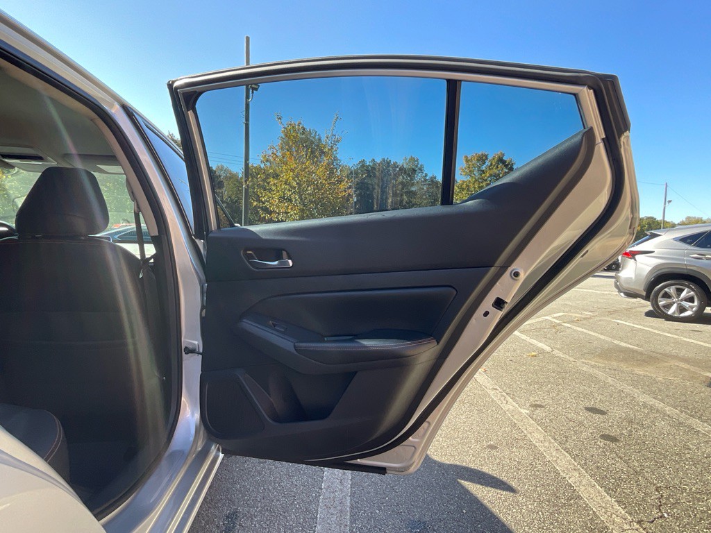 2019 Nissan Altima Image 41