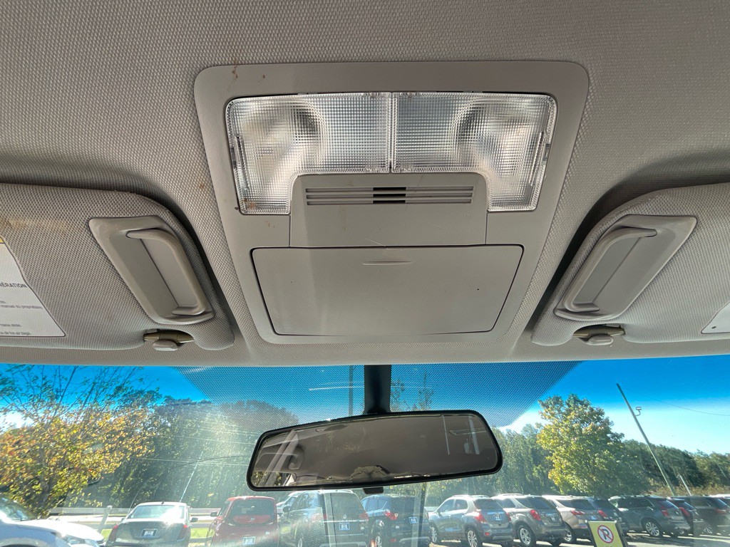 2016 Toyota Camry Image 25