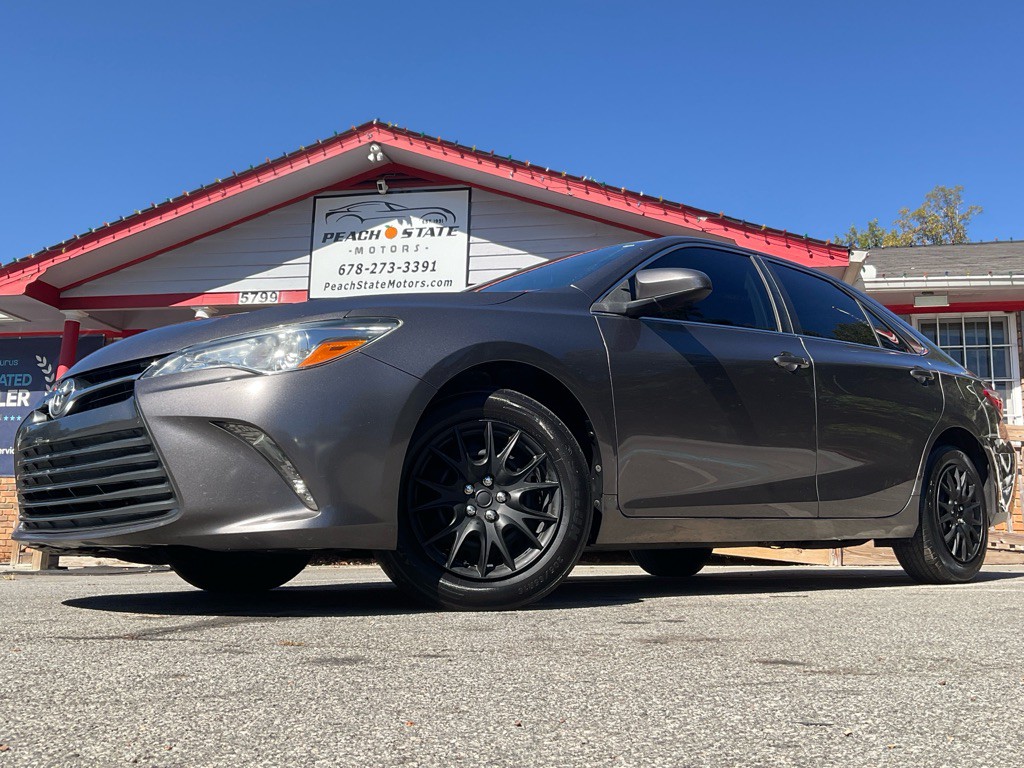 2016 Toyota Camry Image 40