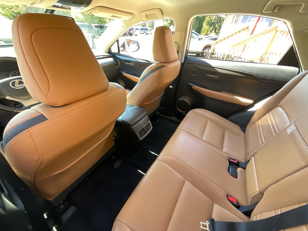 2016 Lexus NX 200t Image 26