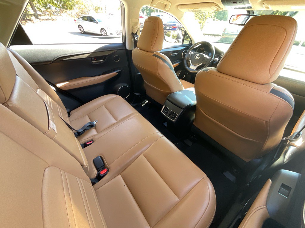 2016 Lexus NX 200t Image 29
