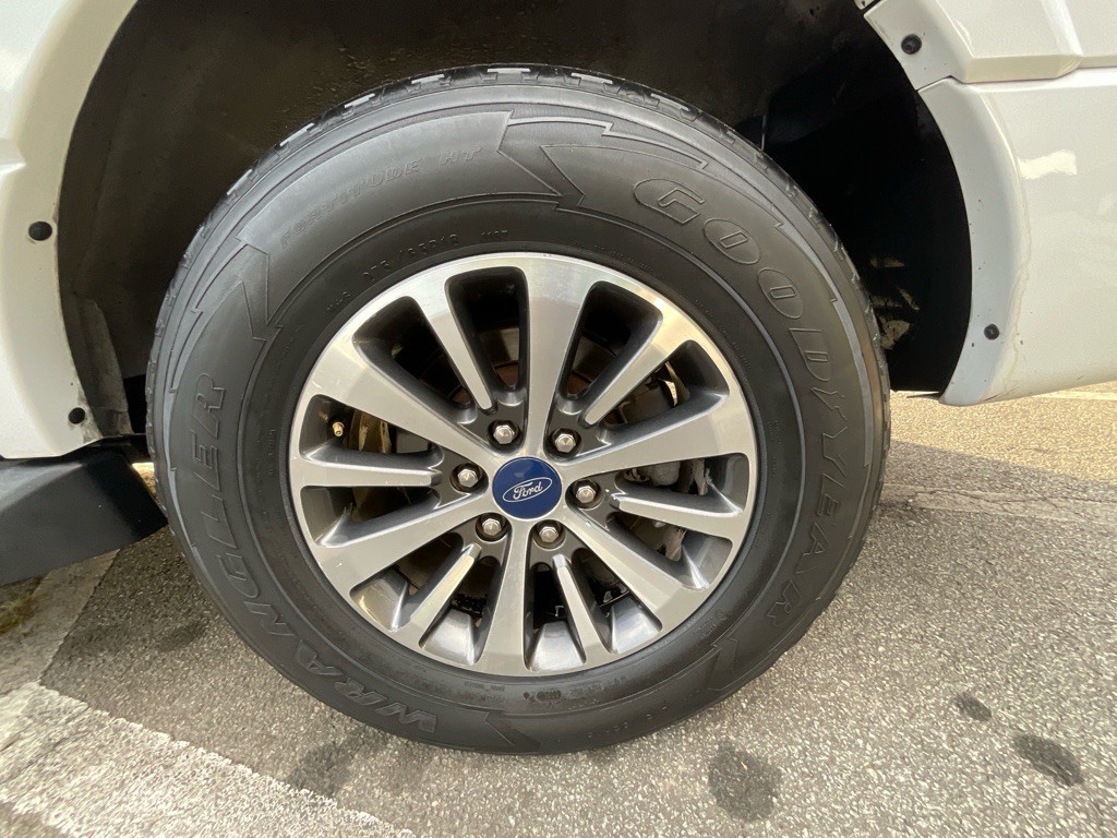 2015 Ford Expedition Image 12