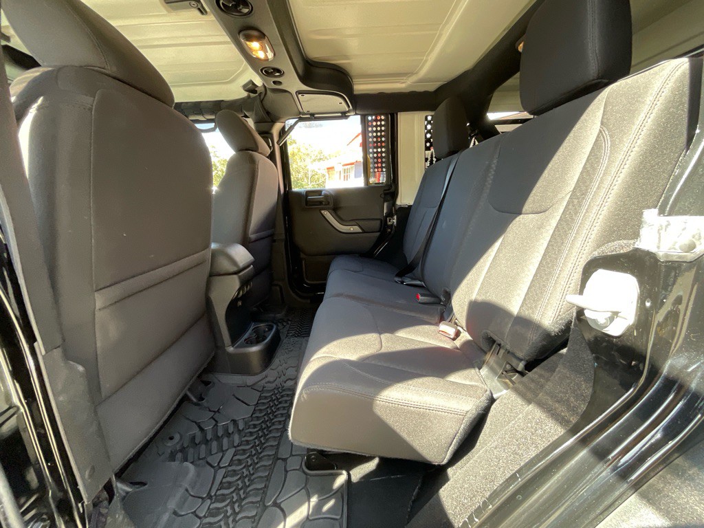 2017 Jeep Wrangler Unlimited Image 29