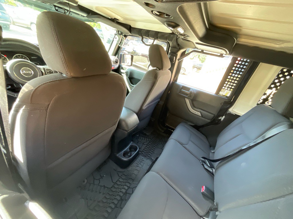 2017 Jeep Wrangler Unlimited Image 30