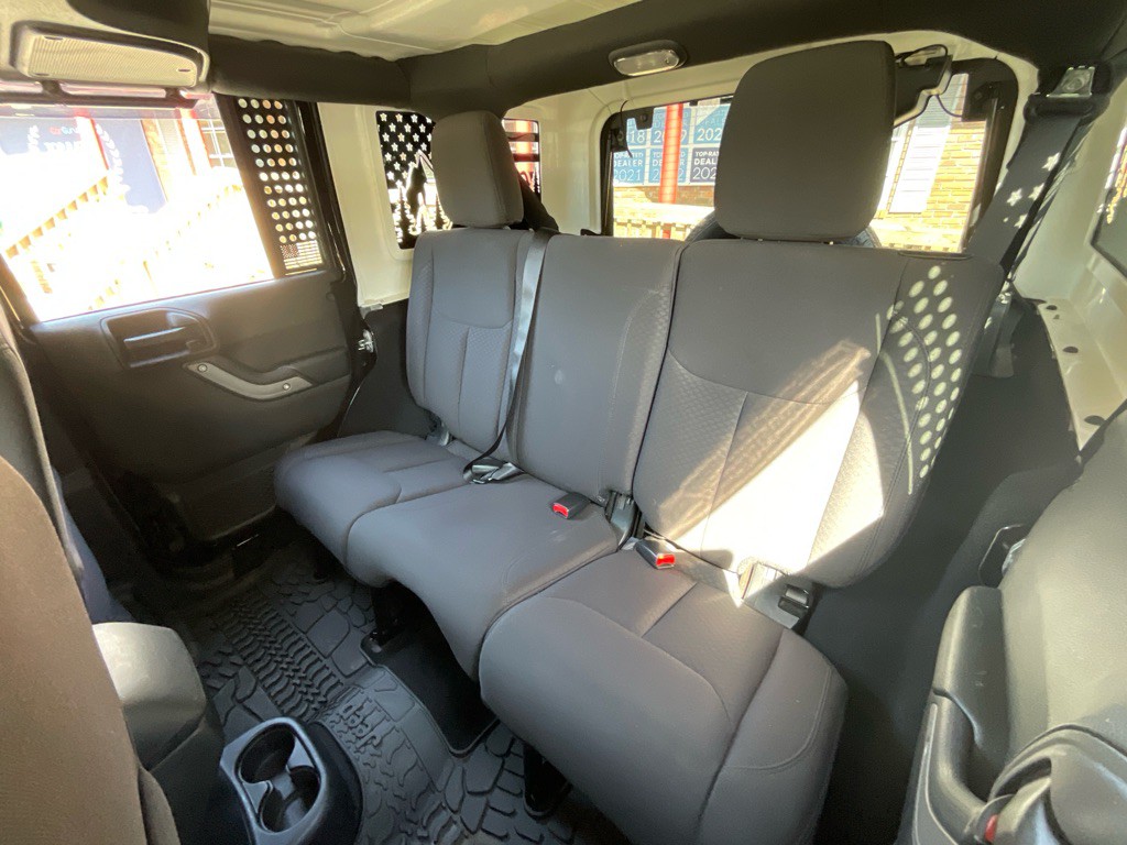 2017 Jeep Wrangler Unlimited Image 31