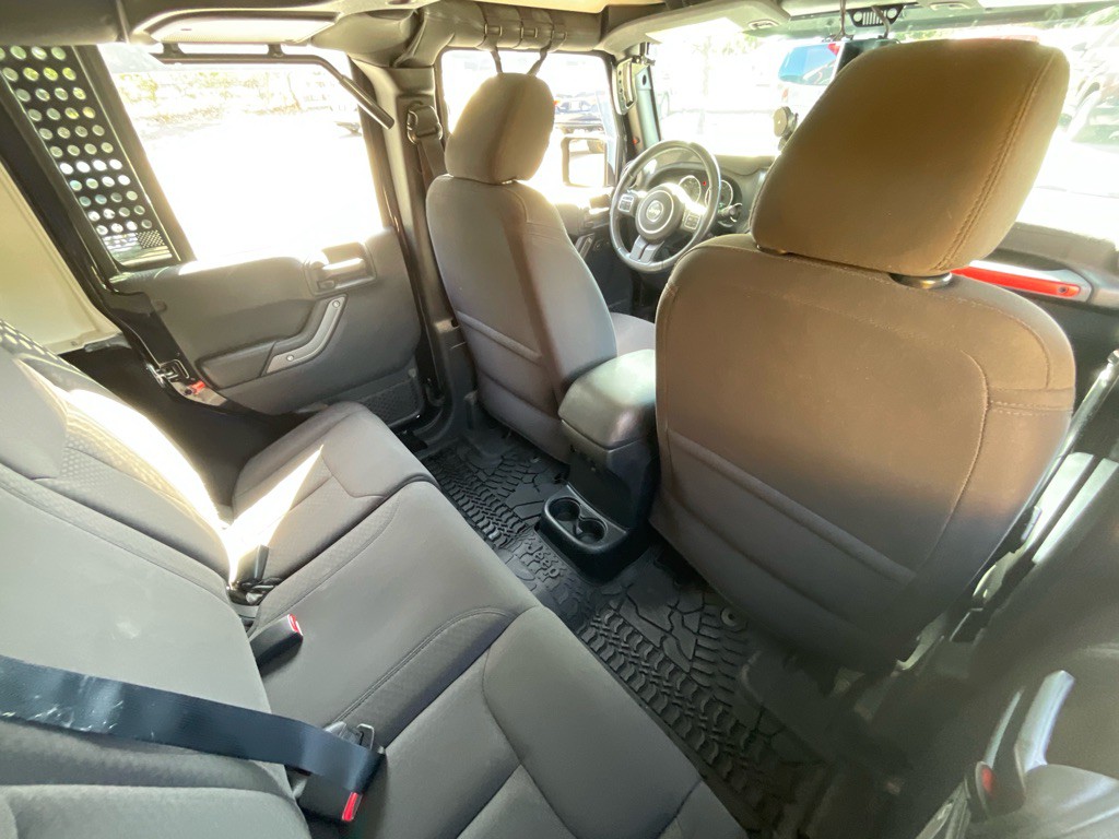 2017 Jeep Wrangler Unlimited Image 33