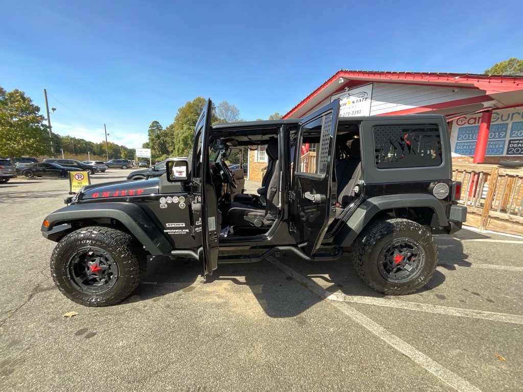 2017 Jeep Wrangler Unlimited Image 36