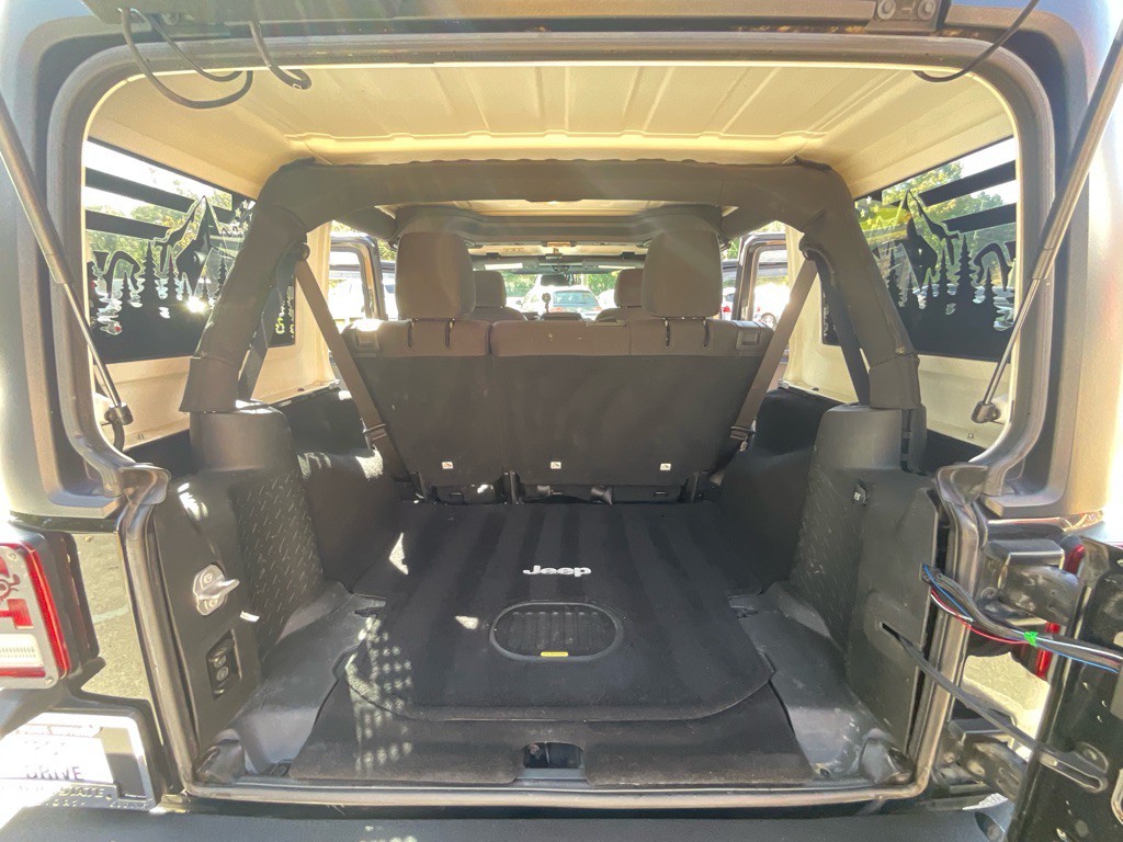 2017 Jeep Wrangler Unlimited Image 37