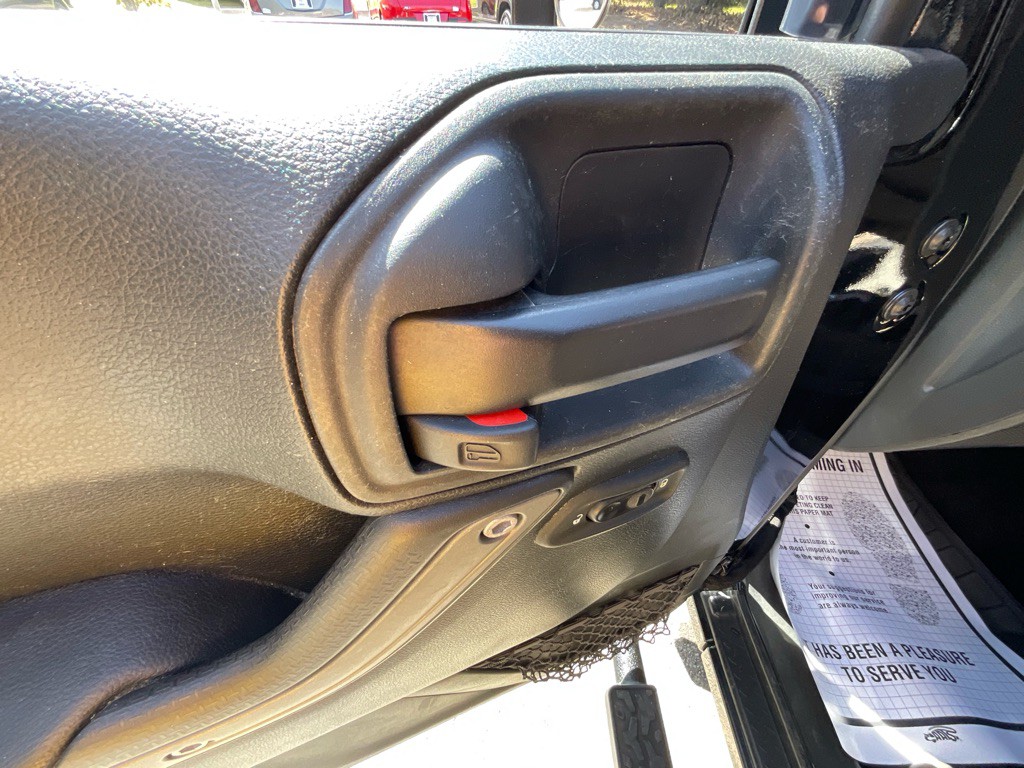 2017 Jeep Wrangler Unlimited Image 40