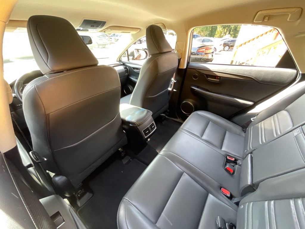 2017 Lexus NX 200t Image 26