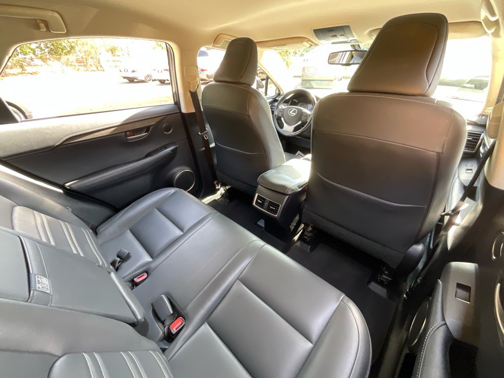 2017 Lexus NX 200t Image 29